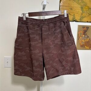 Lululemon - Men’s Shorts - Brick Colored - Size XS/S - 6.5” Inseam